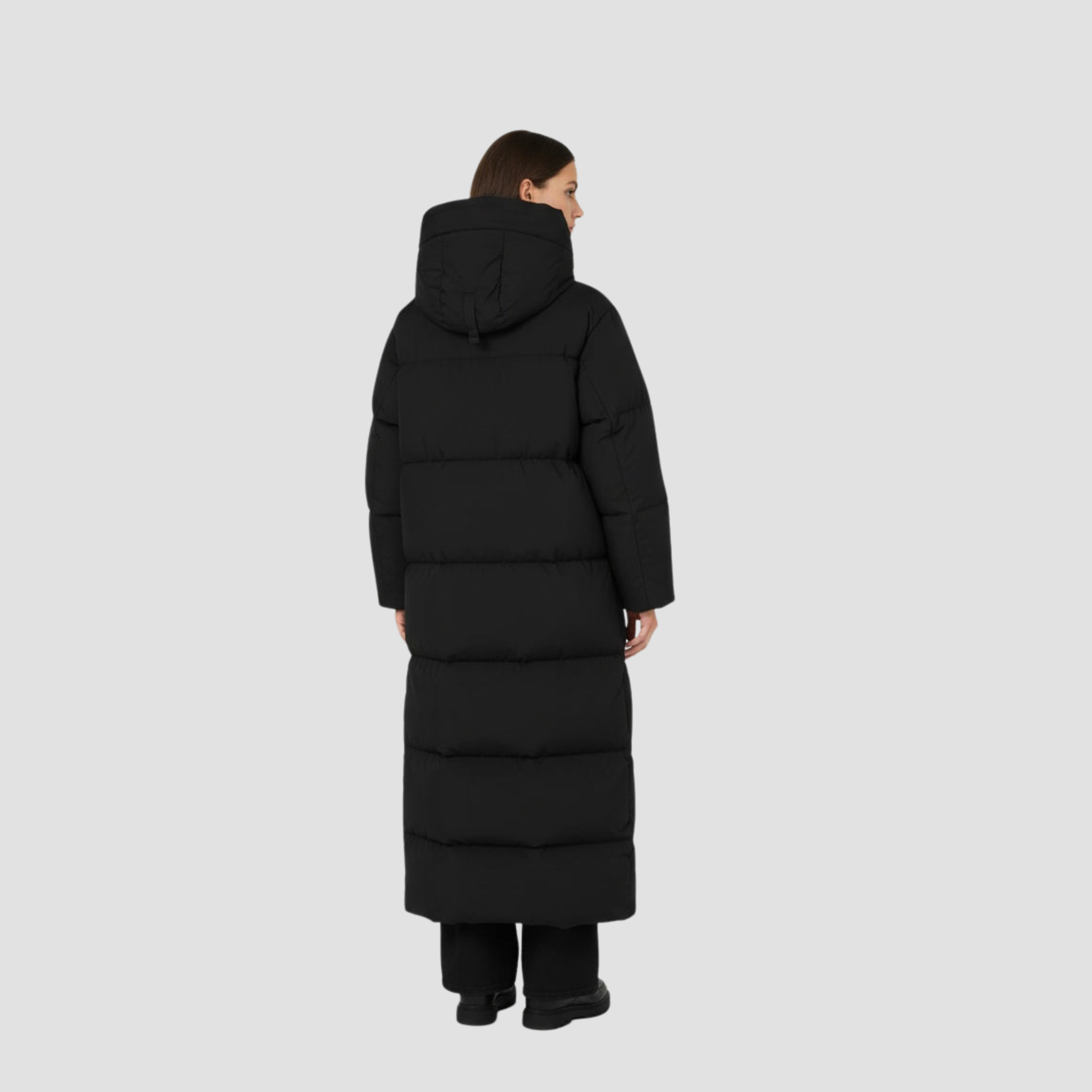 NOARA | WOMEN’S LONG QUILTED COAT – WARM ELEGANT WINTER OUTERWEAR