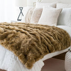 Faux Fur Blanket – Soft Plush Texture with Elegant Fox-Inspired Design & Cozy Warmth 3