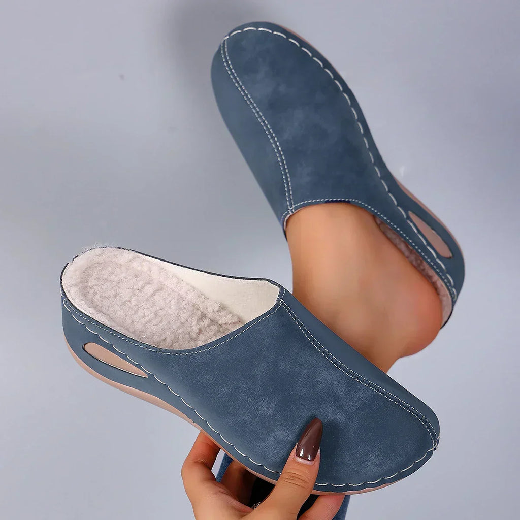 House Slippers – Cushioned Indoor Shoes with a Supportive Sole