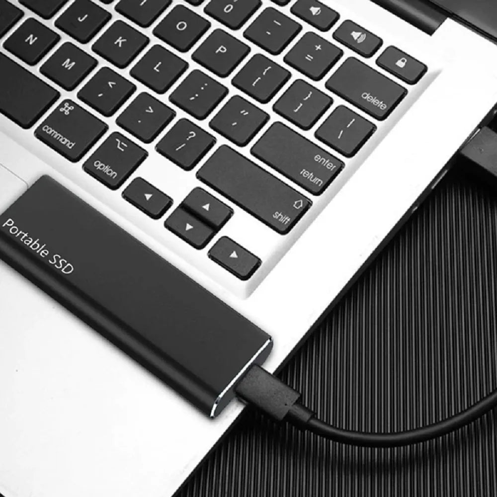 External Hard Drive 4TB – USB-C, Slim Body and Plug-and-Play Setup