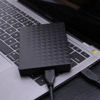 Ultra-thin Portable Hard Drive 10TB with USB 3.0 – Axton 4