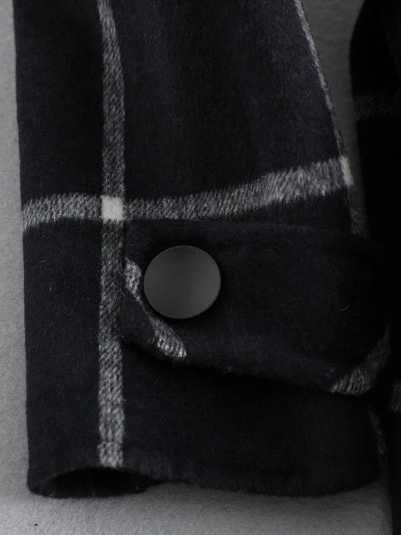 Valenne | Elegant Checked Coat 8